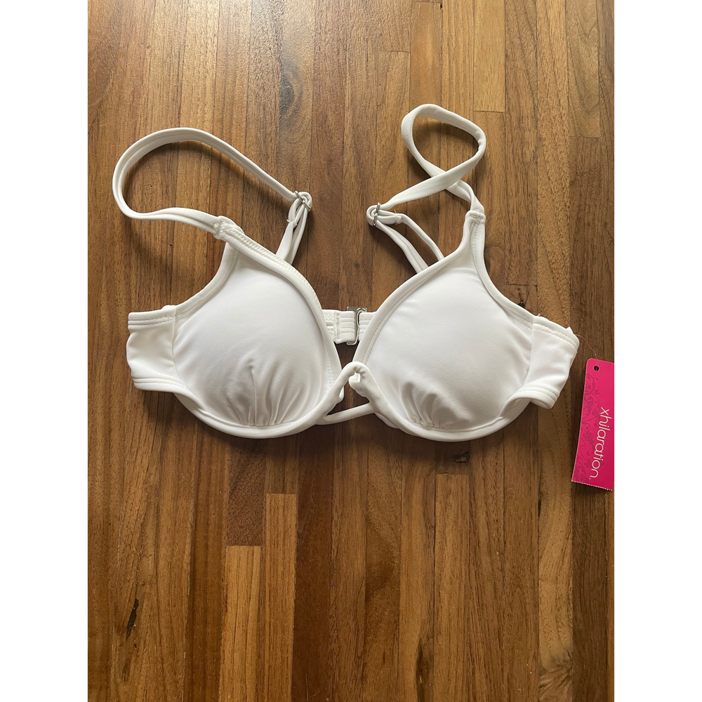 Xhilaration White Underwire Bikini Top